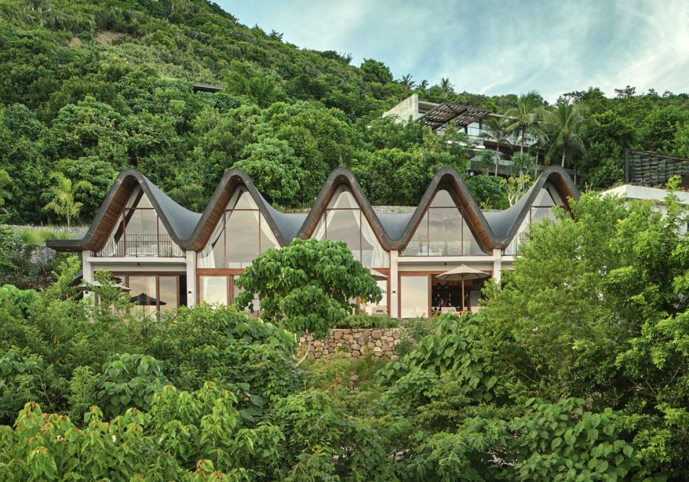 malaysia-hillside-rainforest-house-architecture
